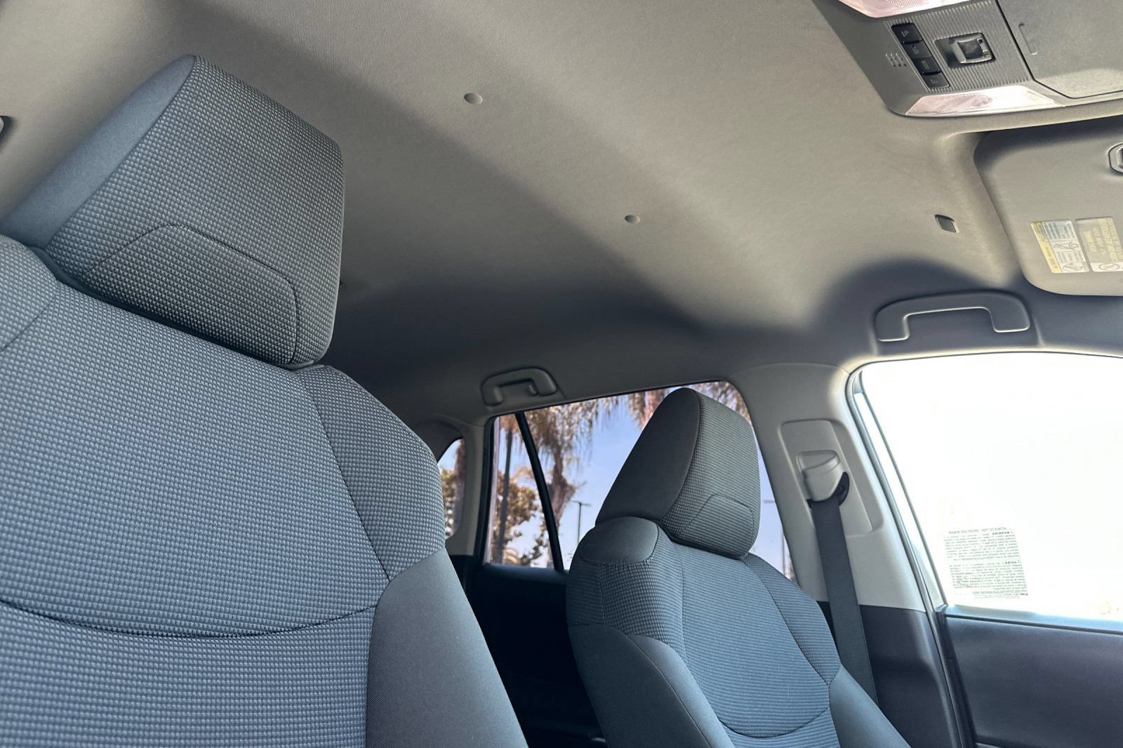 Used 2023 Toyota RAV4 LE FWD image 17