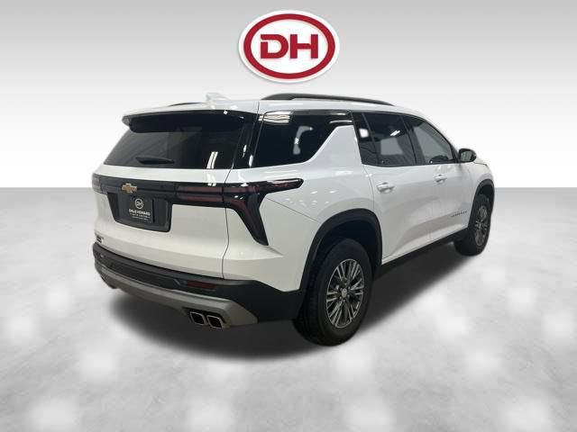 Used 2025 Chevrolet Traverse LT image 14