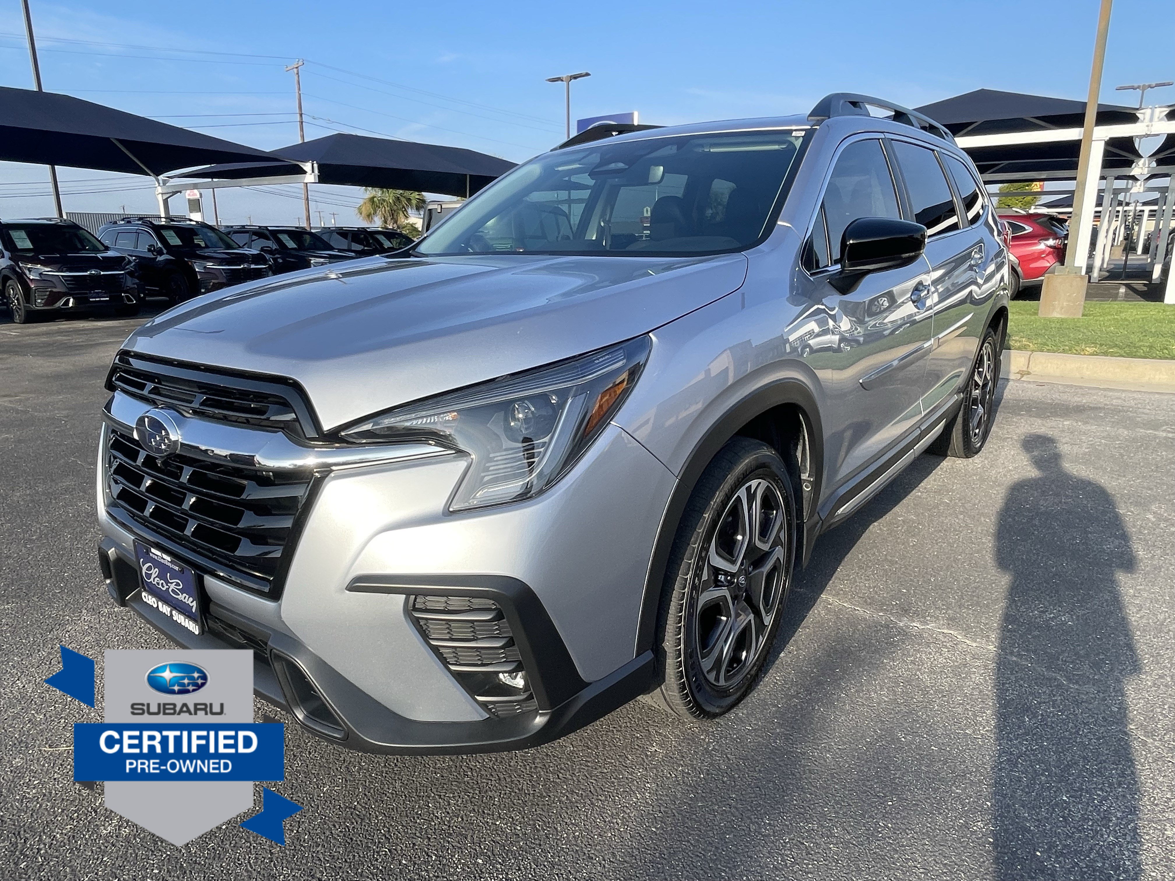 Used 2024 Subaru Ascent Limited w/ Technology Package AWD/4WD image 3