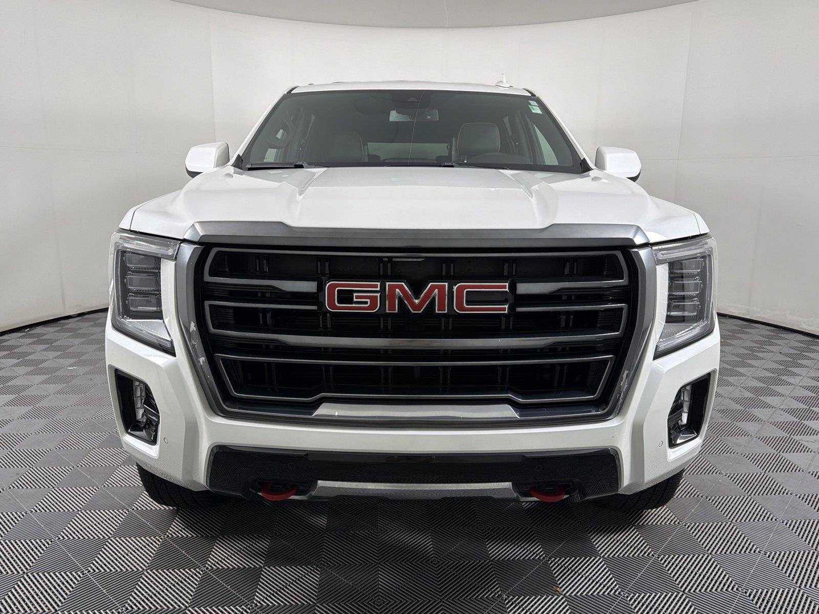Used 2023 GMC Yukon XL AT4 w/ LPO, Floor Liner Package AWD/4WD image 2