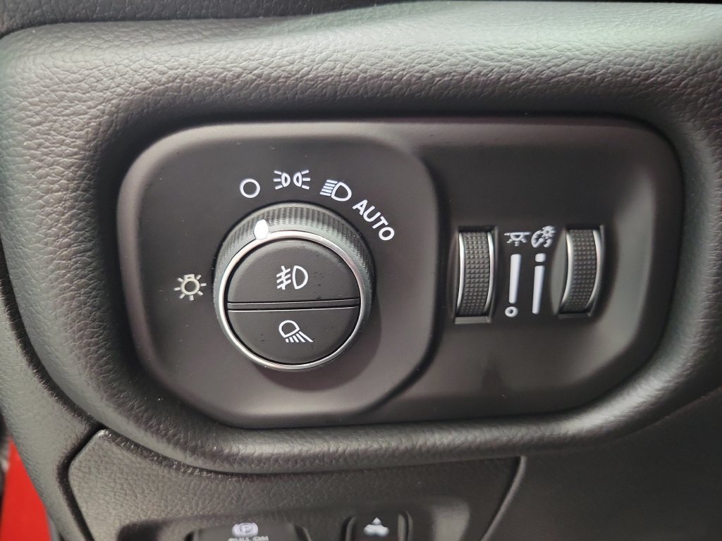 New 2026 RAM 1500 Big Horn AWD/4WD image 18