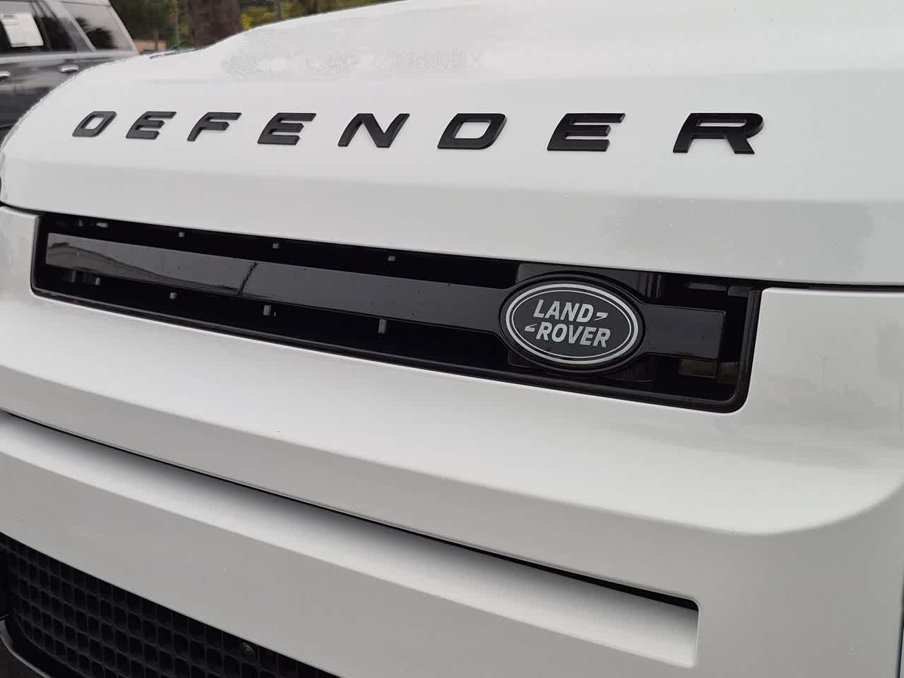 New 2026 Land Rover Defender 110 S AWD/4WD image 13