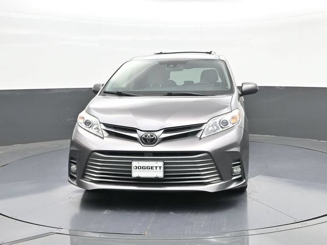Used 2020 Toyota Sienna XLE FWD image 27