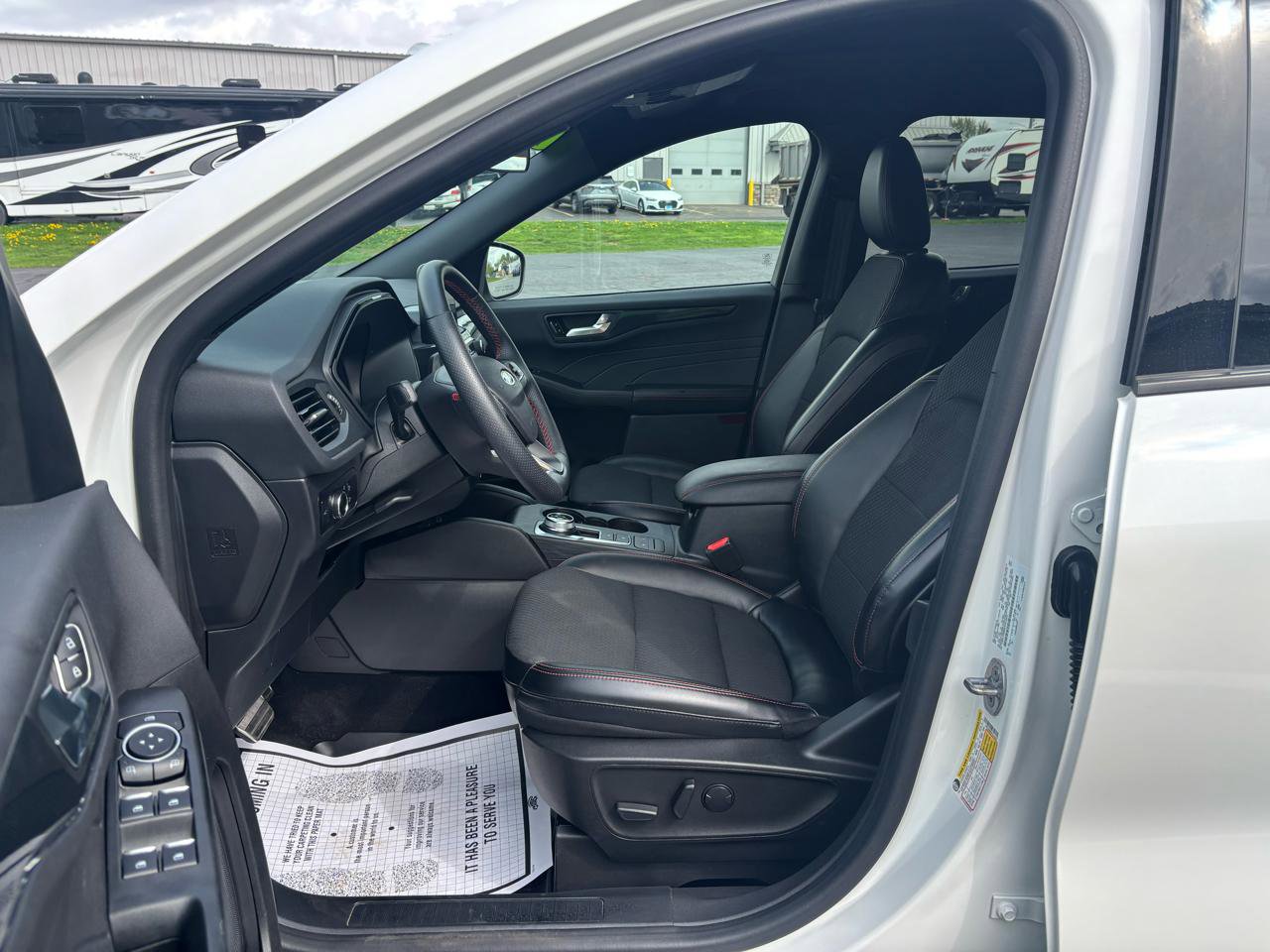 Used 2023 Ford Escape ST-Line AWD/4WD image 9