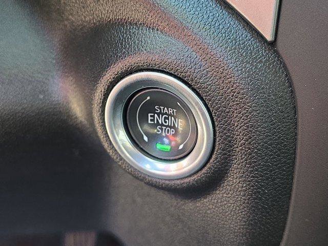 Used 2025 Chevrolet Silverado 2500 Custom w/ Custom Value Package image 33