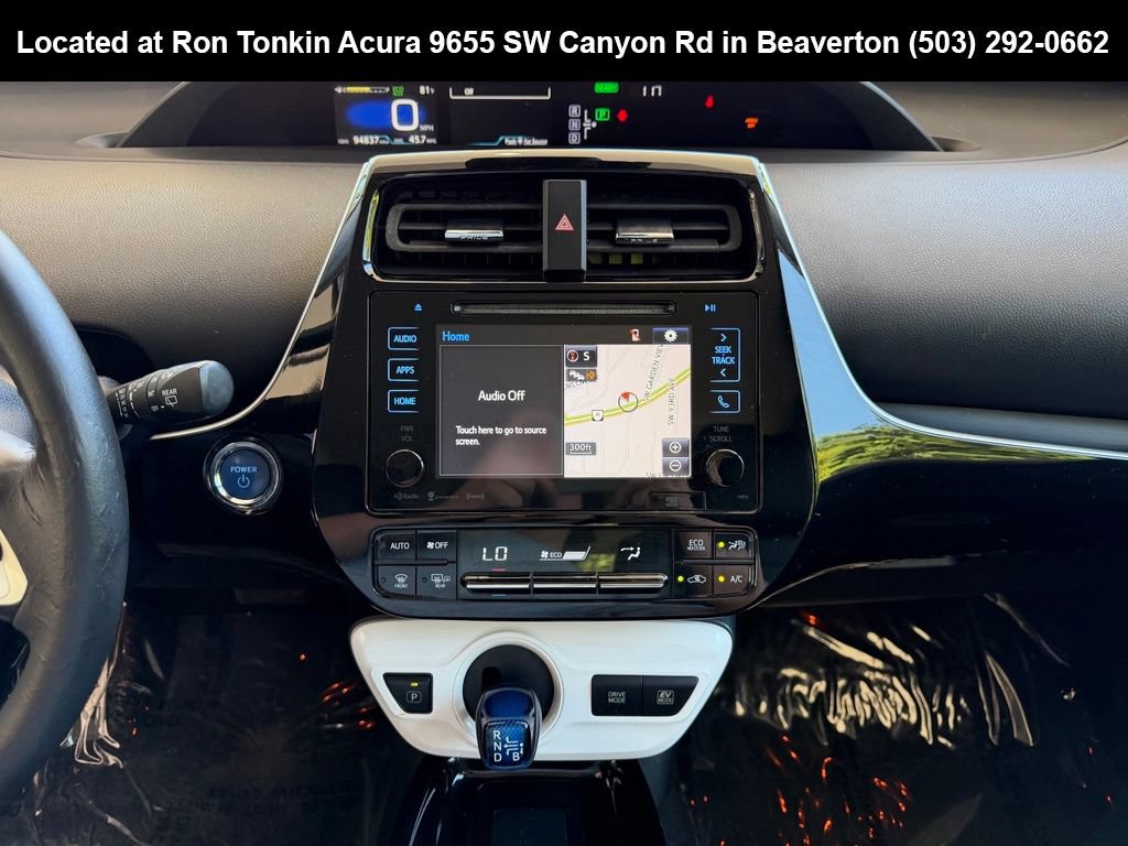 Used 2017 Toyota Prius Three Touring w/ Carpet Mat Package FWD image 19
