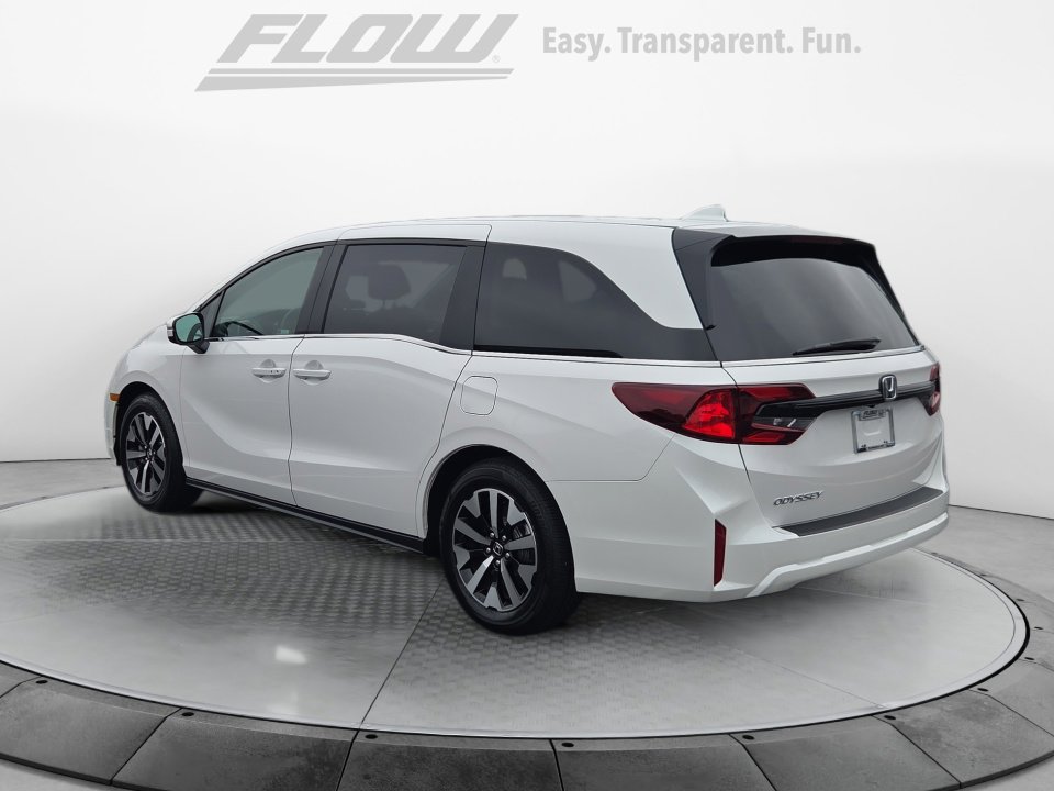 Certified 2026 Honda Odyssey EX-L image 5