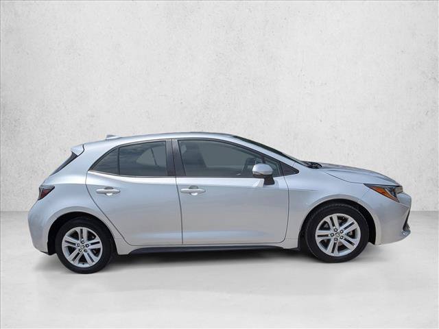 Used 2021 Toyota Corolla SE w/ SE Preferred Package FWD image 4