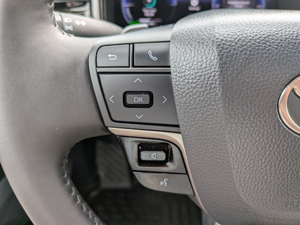Used 2026 Toyota Camry XSE FWD image 25