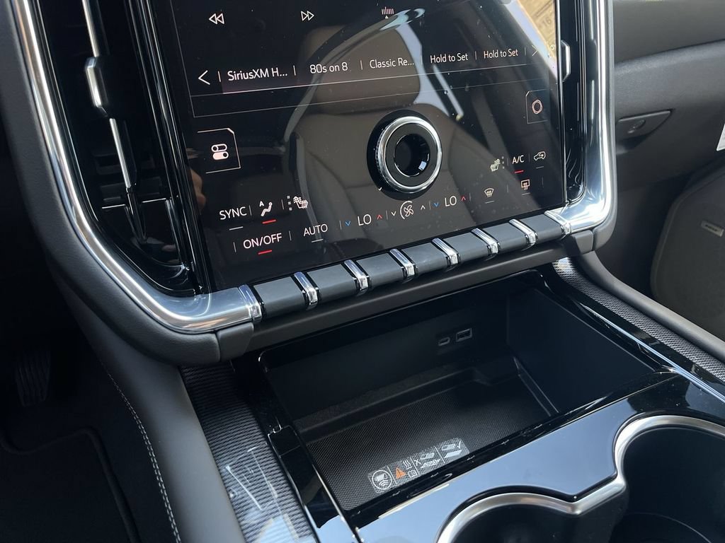 New 2026 GMC Yukon XL Elevation AWD/4WD image 35