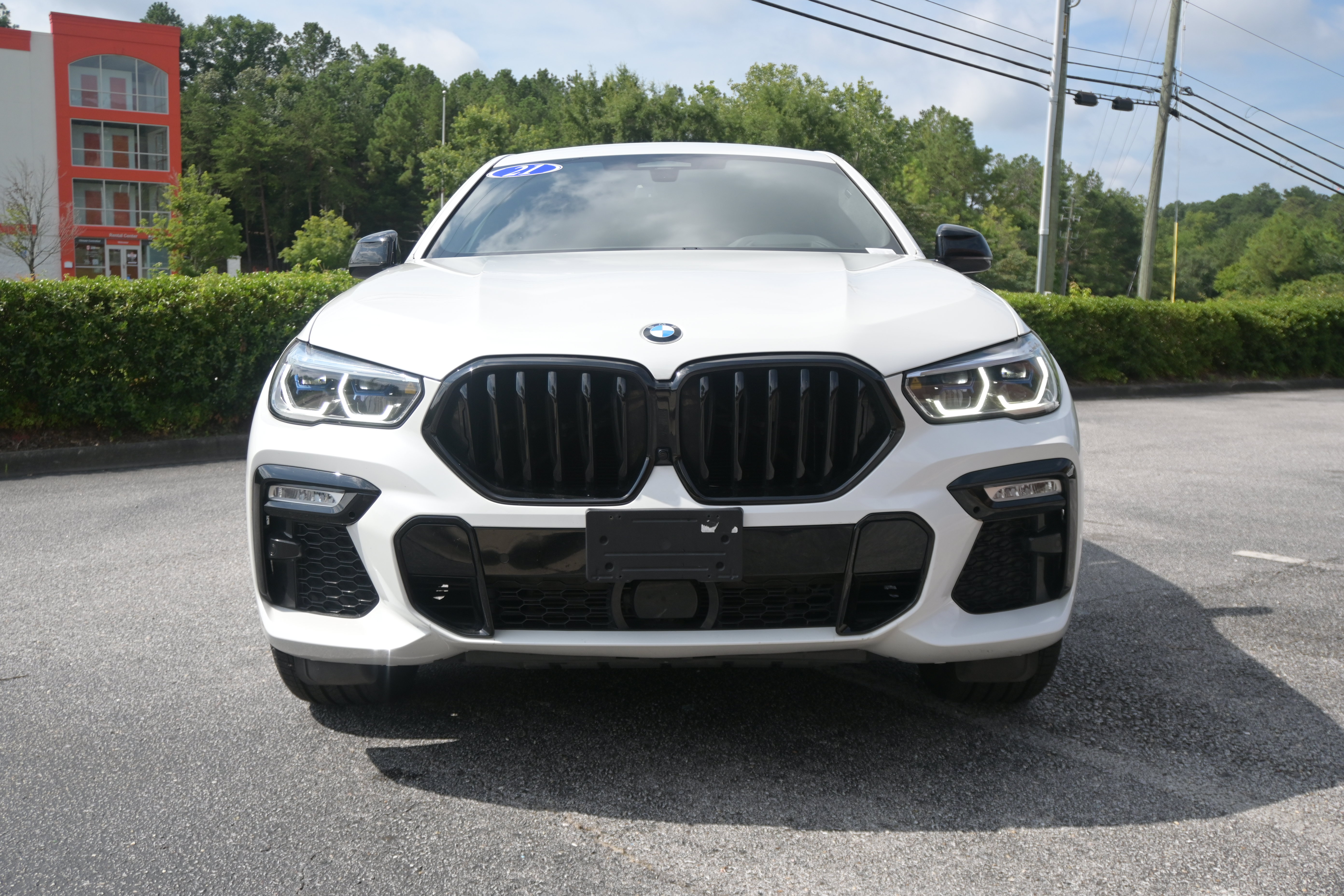 Used 2021 BMW X6 xDrive40i w/ Executive Package AWD/4WD image 3