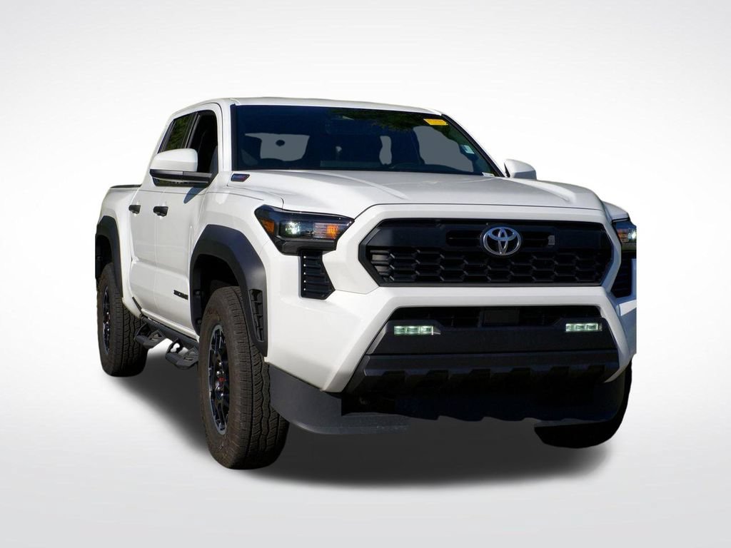 Used 2024 Toyota Tacoma TRD Off-Road AWD/4WD image 40