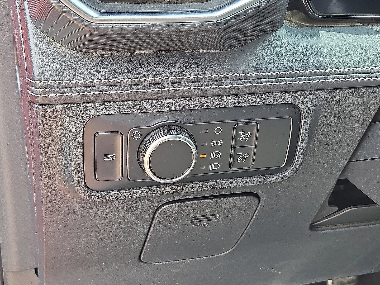 Used 2024 Ford Mustang Premium RWD image 22