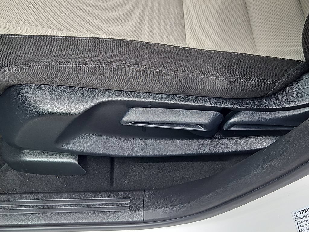 Certified 2025 Honda CR-V LX image 17