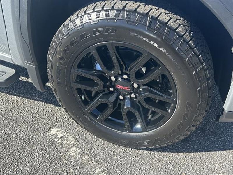 Used 2026 GMC Sierra 1500 Elevation w/ Elevation Premium Package image 34