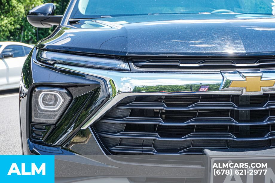 Used 2024 Chevrolet TrailBlazer LT FWD image 11
