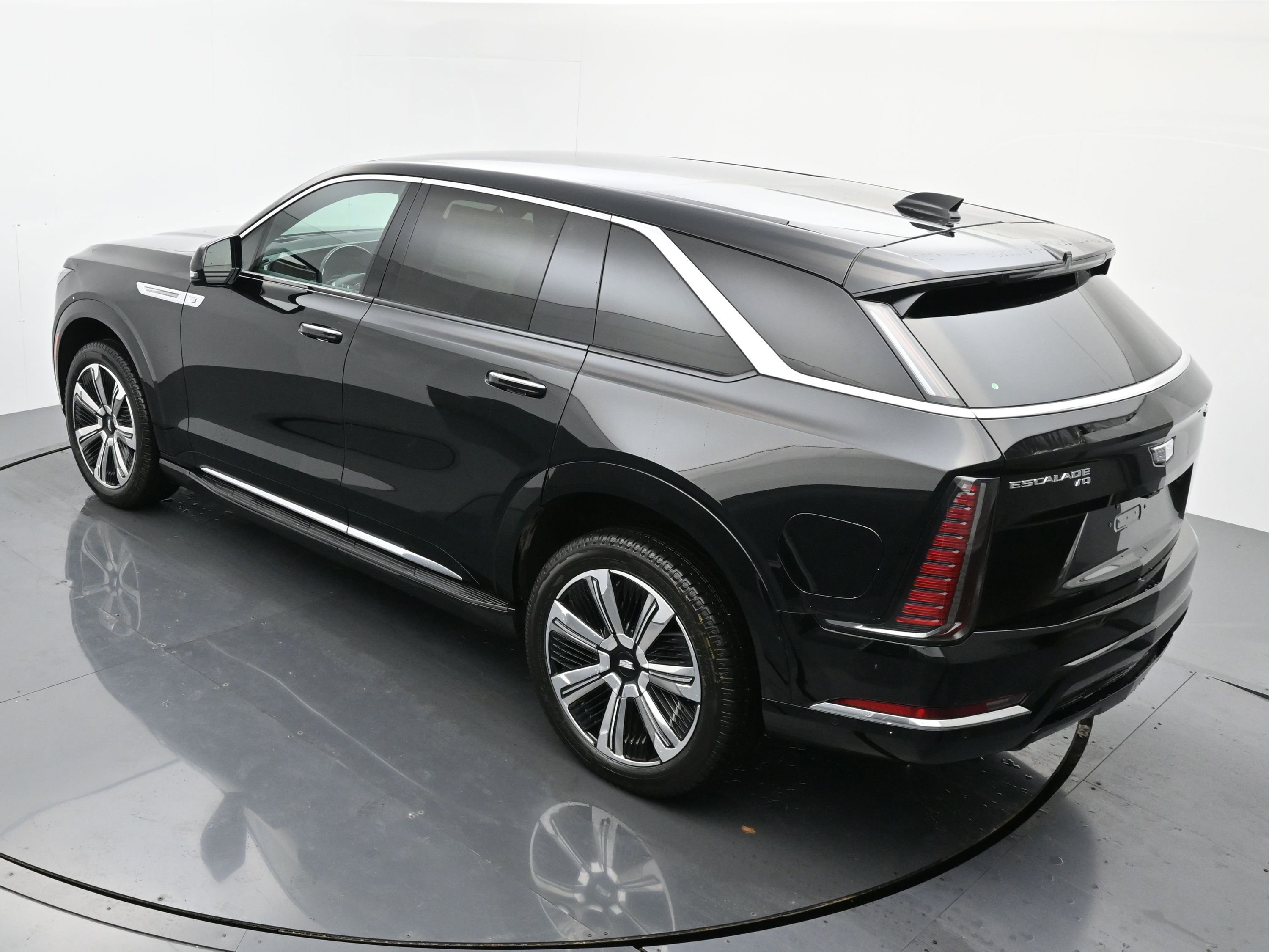New 2025 Cadillac Escalade IQ Luxury 2 image 25
