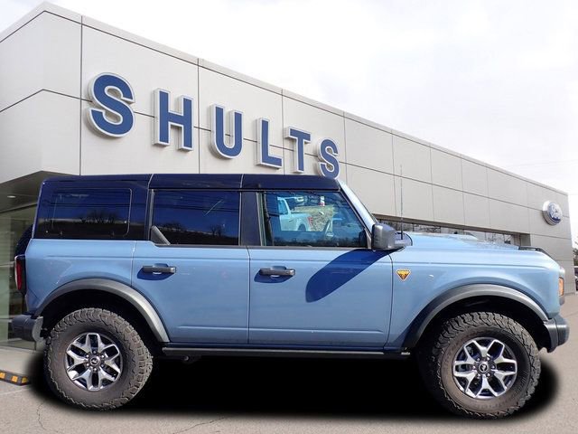 Certified 2025 Ford Bronco Badlands image 4