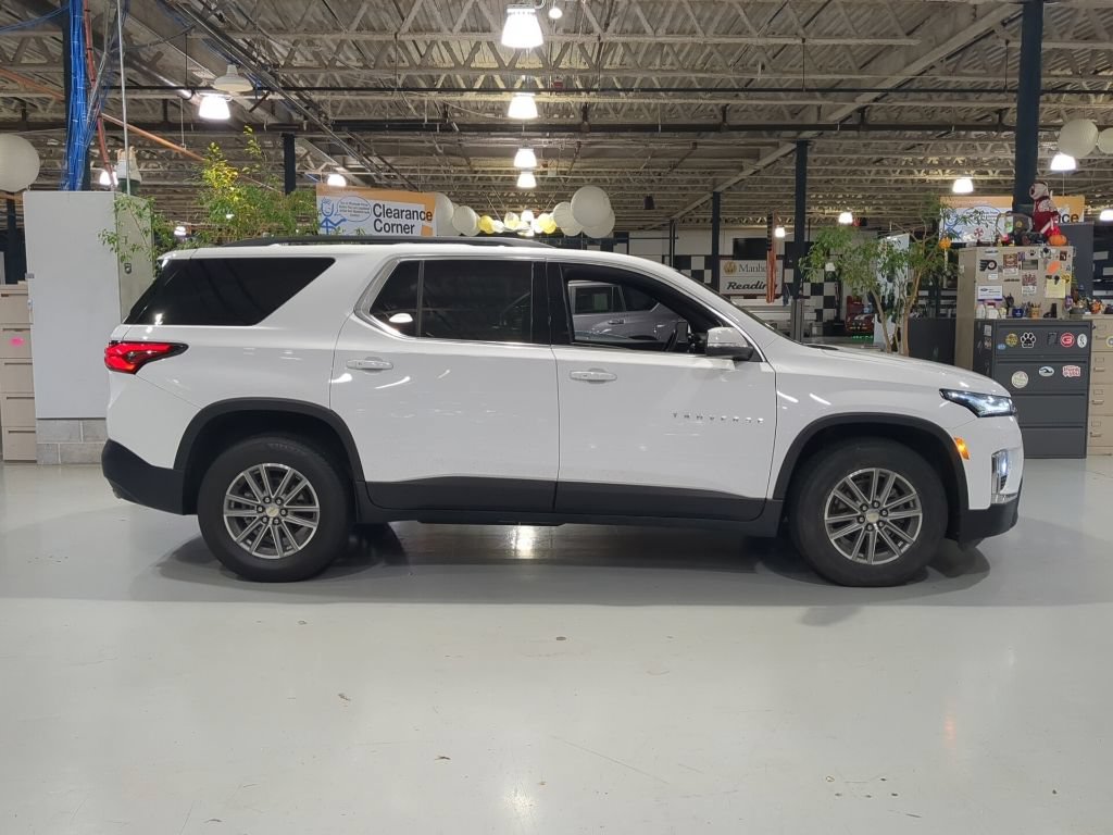 Used 2023 Chevrolet Traverse LT AWD/4WD image 7