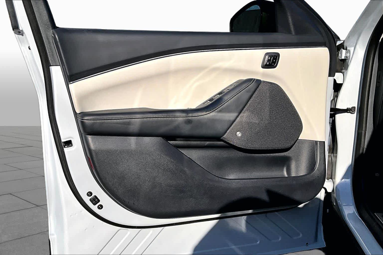 Used 2023 Ford Mustang Mach-E Premium RWD image 21