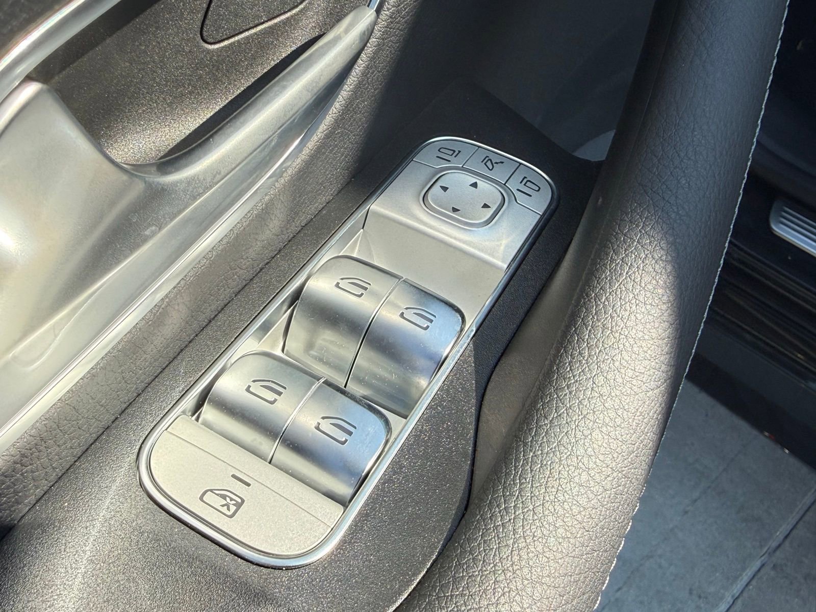 New 2025 Mercedes-Benz GLE 580 4MATIC image 15