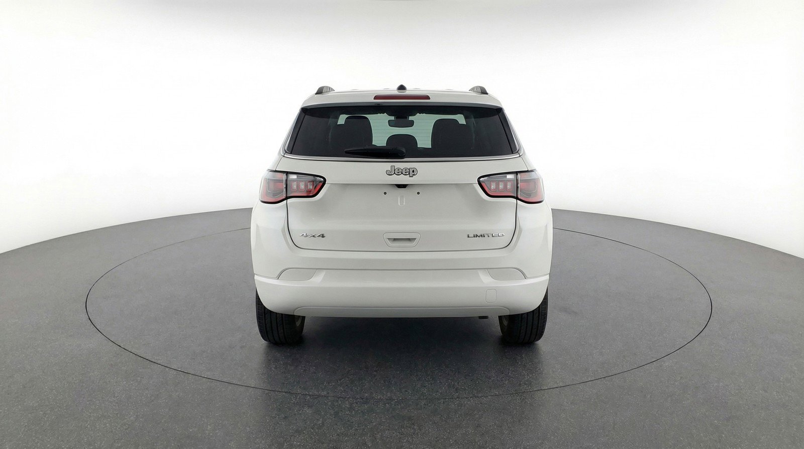 Used 2025 Jeep Compass Latitude image 7