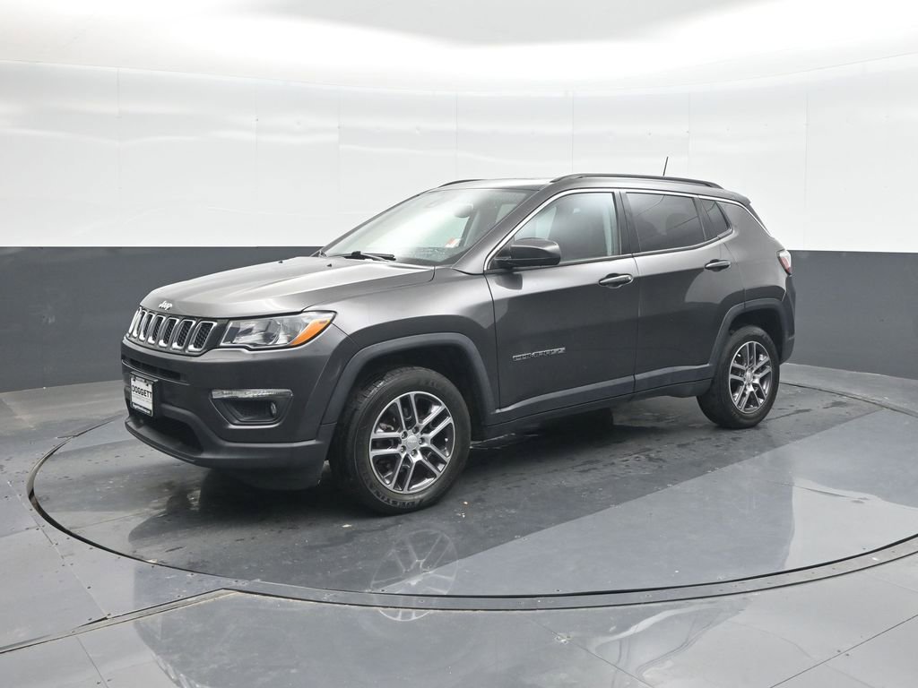 Used 2020 Jeep Compass Latitude AWD/4WD image 1