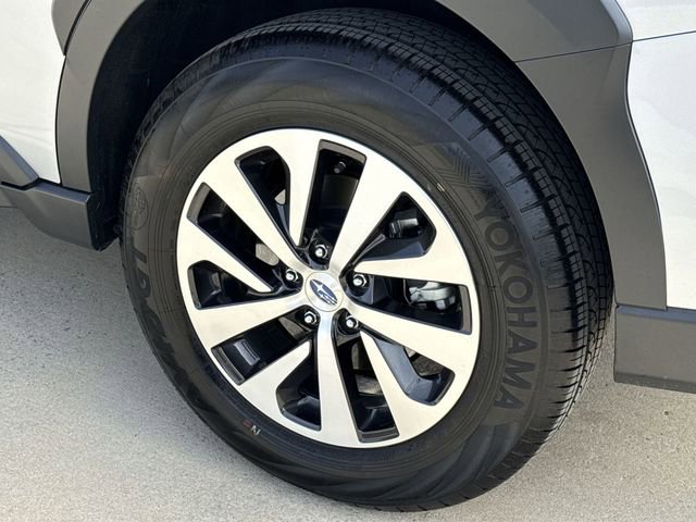 Certified 2025 Subaru Outback Premium image 12