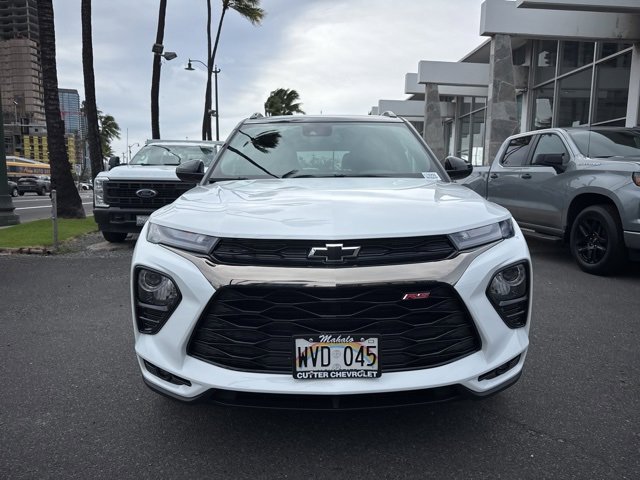 Used 2023 Chevrolet TrailBlazer RS w/ Sun and Liftgate Package image 2