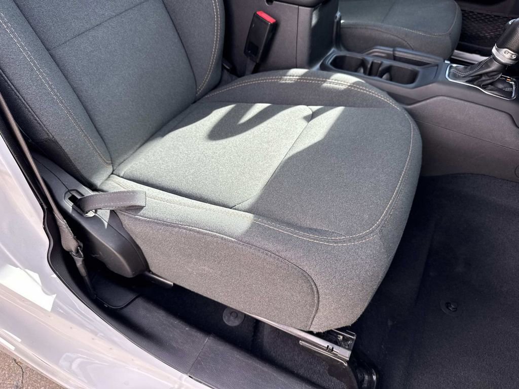 Used 2024 Jeep Wrangler Sahara image 24