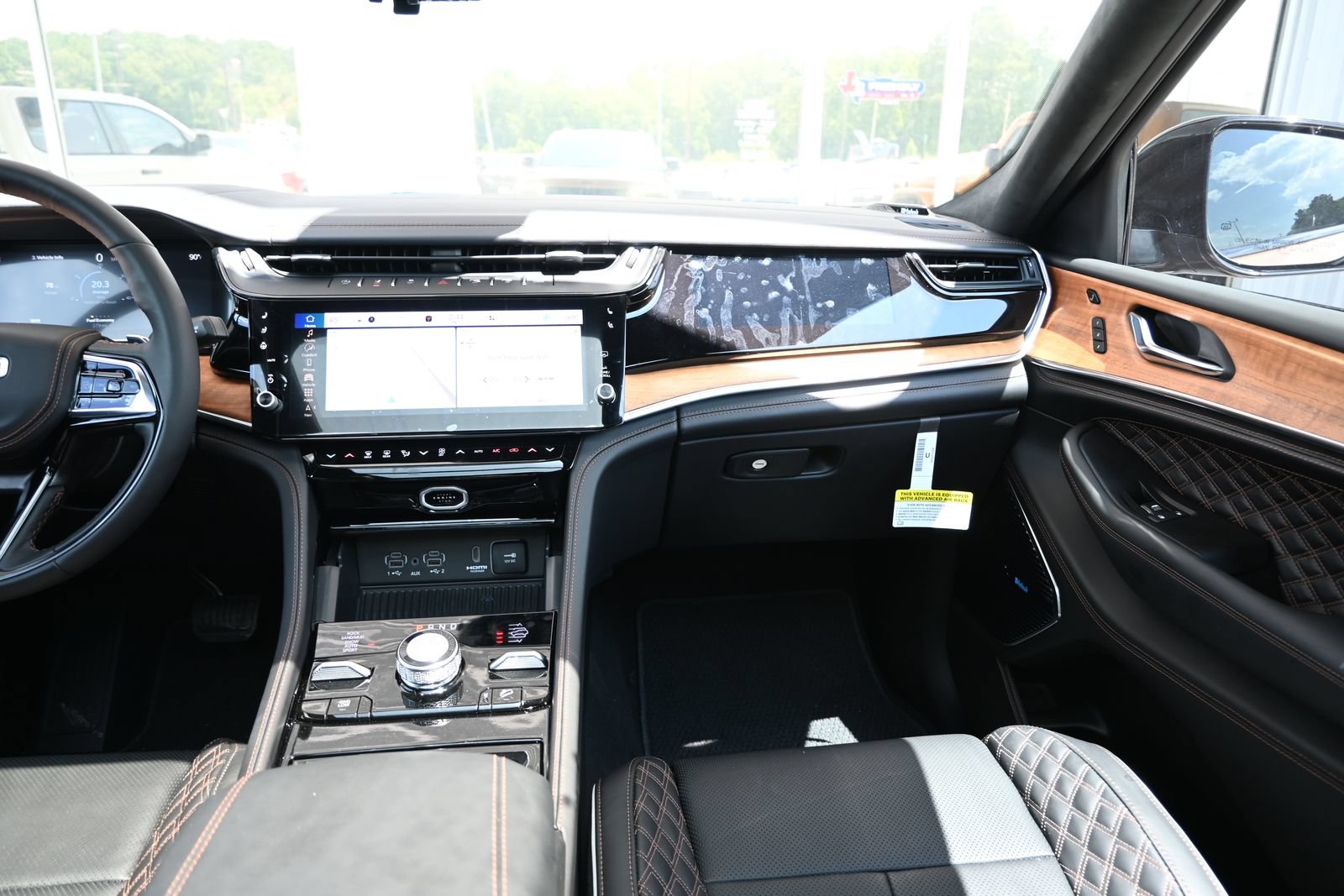 New 2026 Jeep Grand Cherokee L Summit AWD/4WD image 32