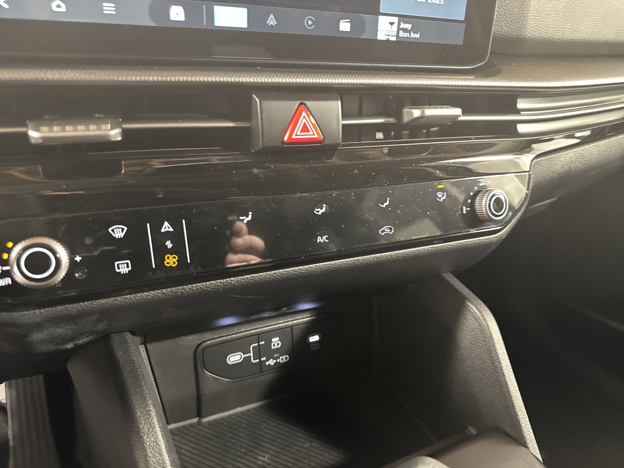 New 2026 Kia Sportage LX image 22