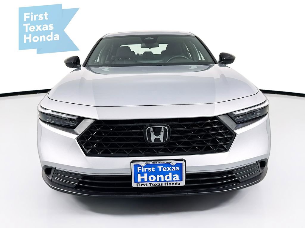 Used 2025 Honda Accord Sport image 2