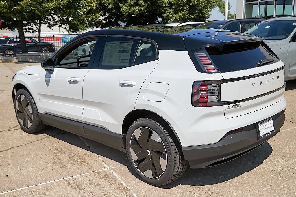 New 2026 Volvo EX30 Plus w/ Climate Package AWD/4WD image 7