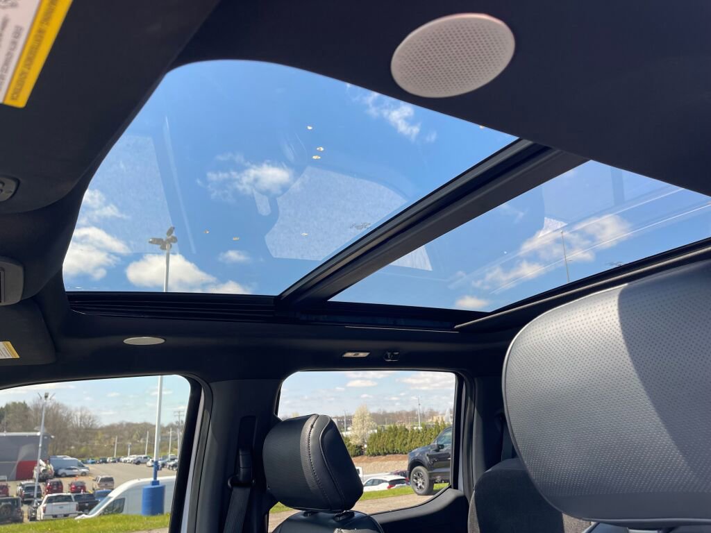 Used 2022 Ford F150 Raptor w/ Equipment Group 801A High image 9