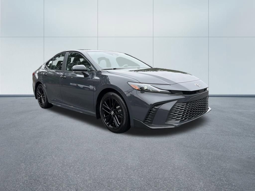 Used 2025 Toyota Camry SE AWD/4WD image 4