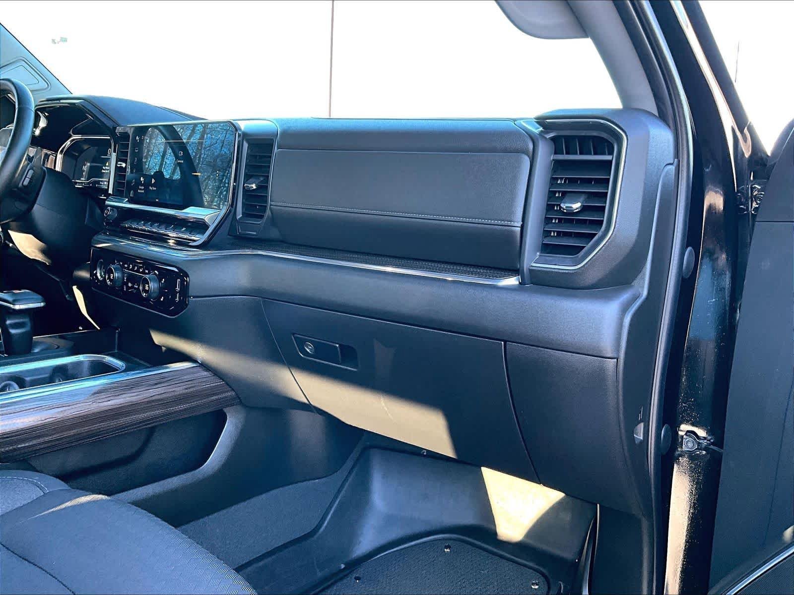 Used 2023 Chevrolet Silverado 1500 RST w/ Rally Edition AWD/4WD image 13