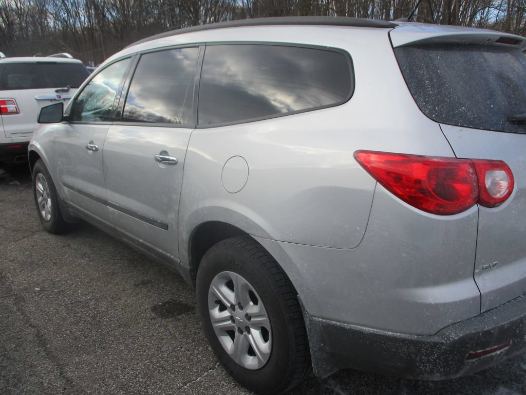 Used 2011 Chevrolet Traverse LS AWD/4WD image 7