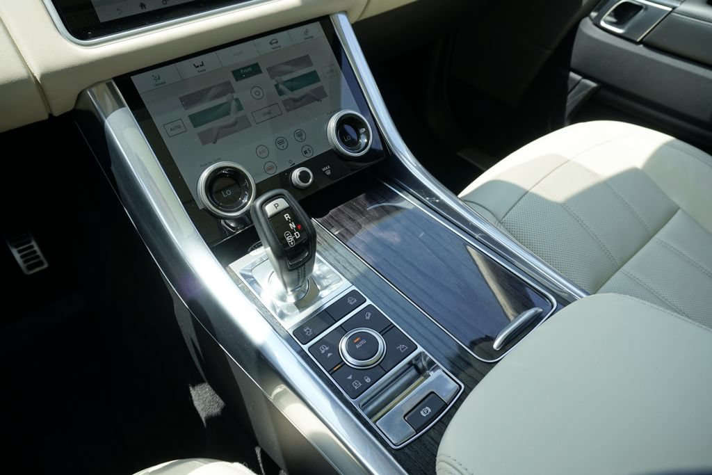 Used 2019 Land Rover Range Rover Sport Supercharged AWD/4WD image 14