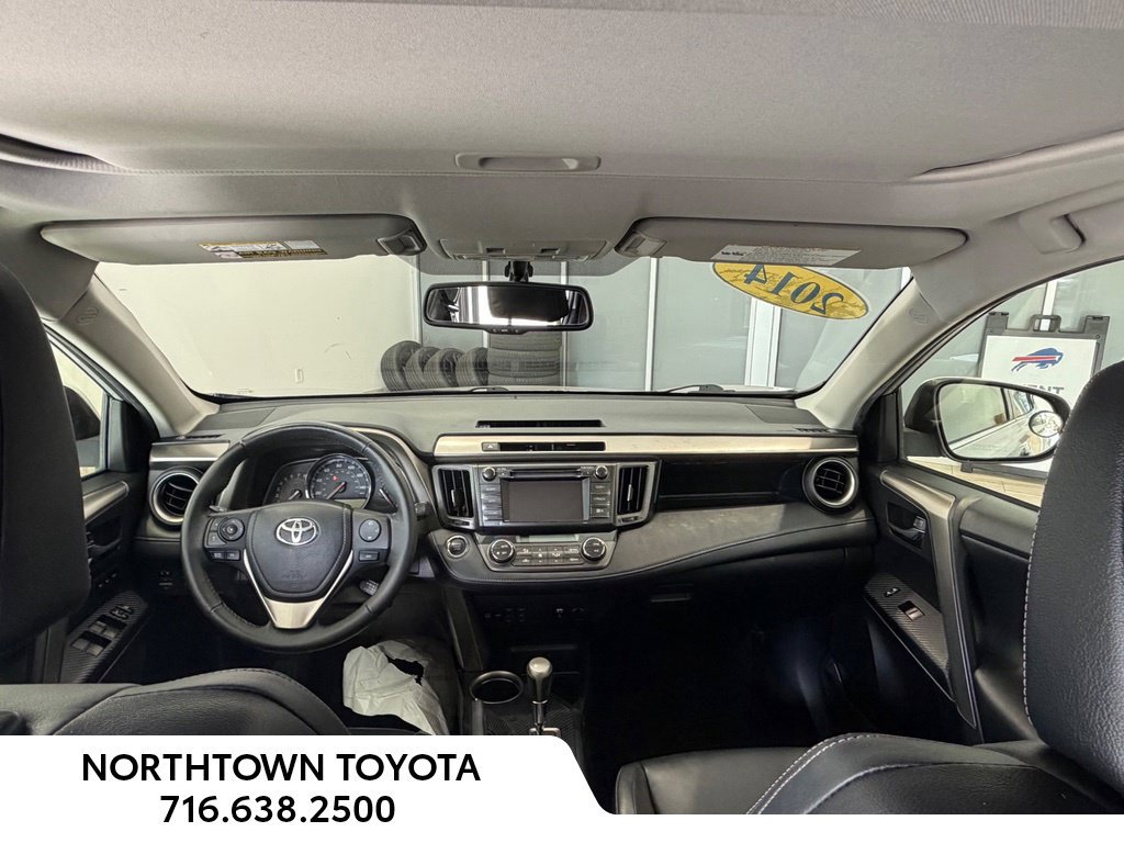 Used 2014 Toyota RAV4 Limited AWD/4WD image 15
