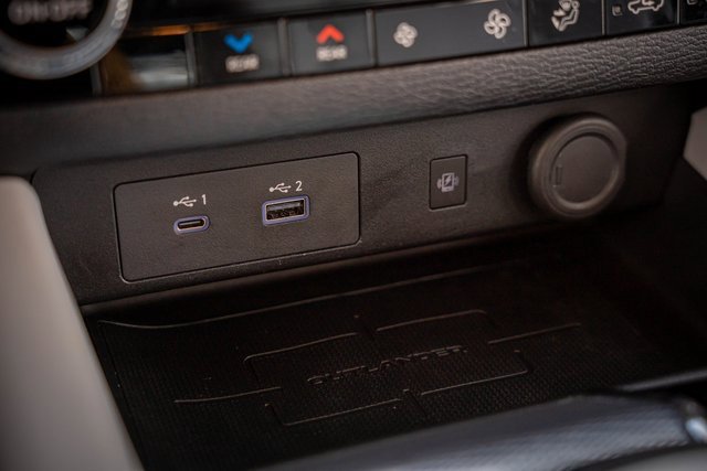 Used 2023 Mitsubishi Outlander SEL image 26