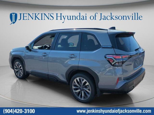 Used 2025 Subaru Forester Touring AWD/4WD image 8