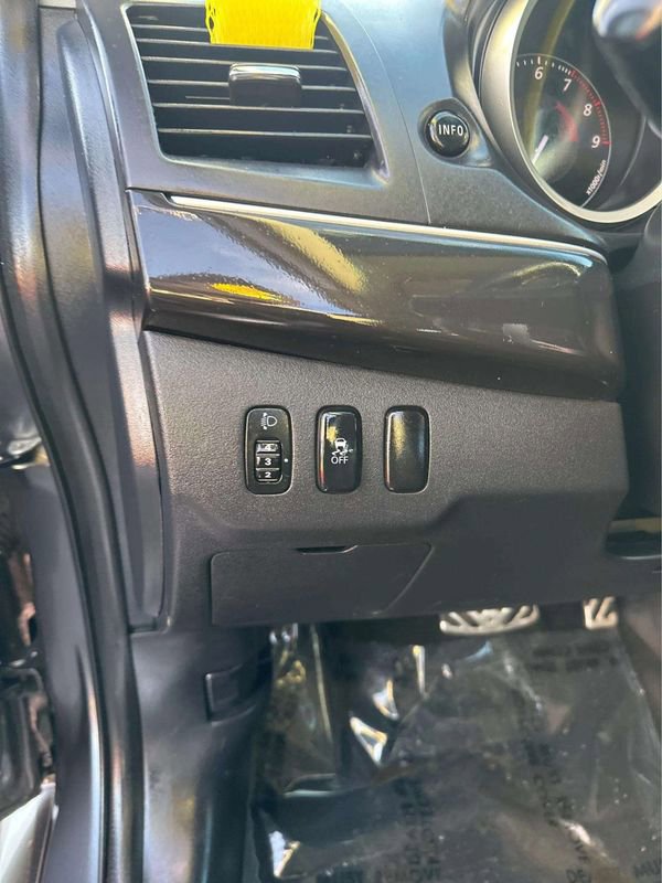 Used 2011 Mitsubishi Lancer Evolution MR image 23