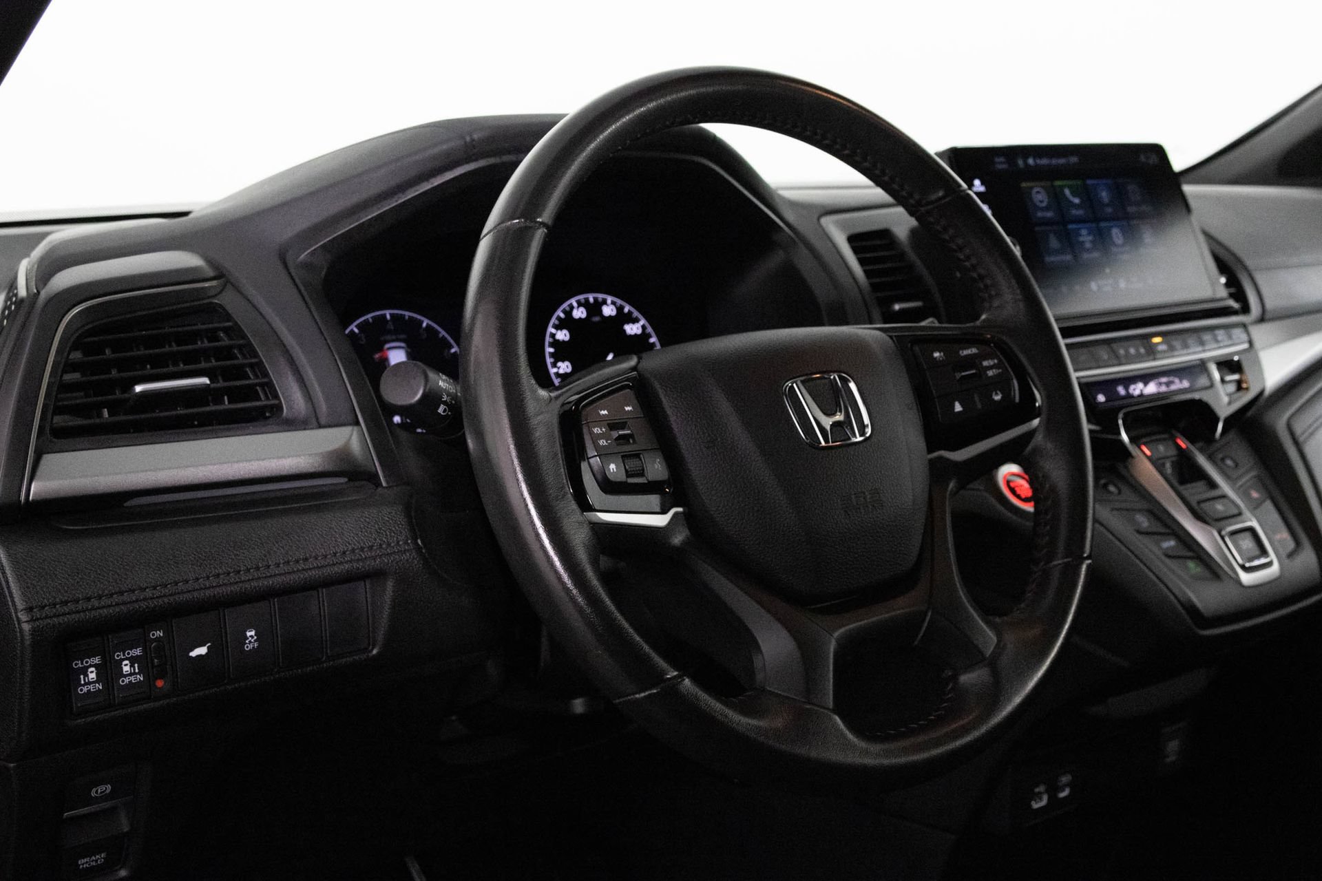 Used 2025 Honda Odyssey Sport-L image 29