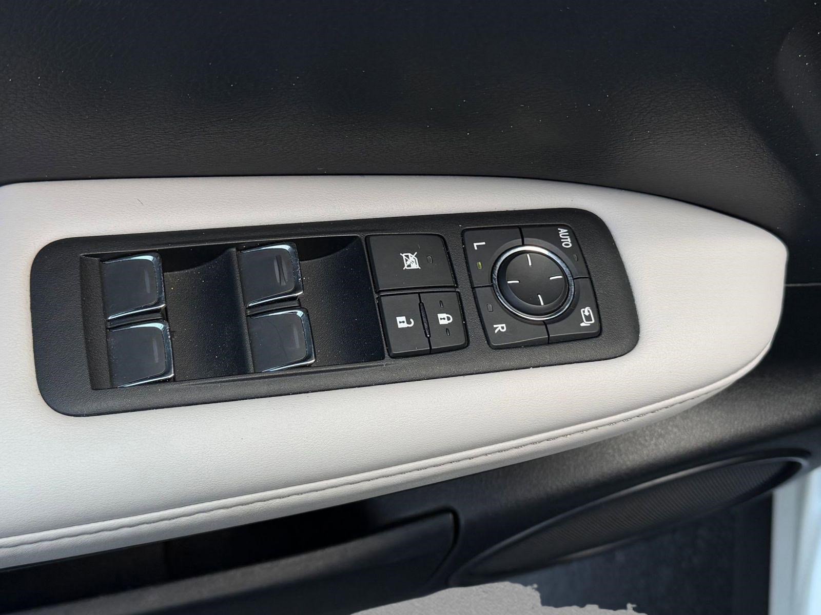 Used 2020 Lexus RX 350 AWD w/ Premium Package image 24