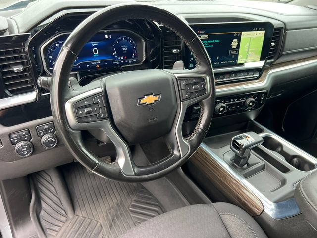 Used 2023 Chevrolet Silverado 1500 LT AWD/4WD image 18