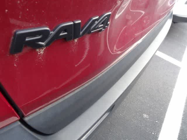 Used 2024 Toyota RAV4 XLE w/ Convenience Package AWD/4WD image 4