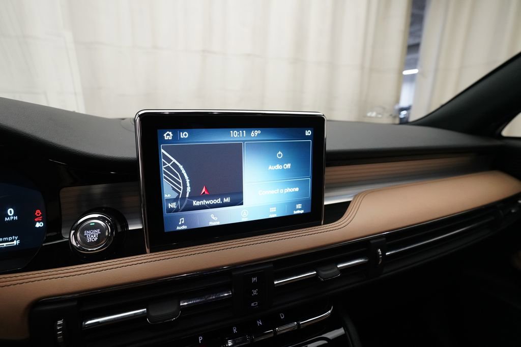 Used 2022 Lincoln Corsair Reserve w/ Elements Package image 6