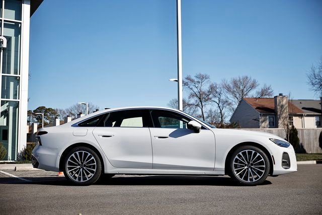 New 2026 Audi A6 Premium Plus AWD/4WD image 4
