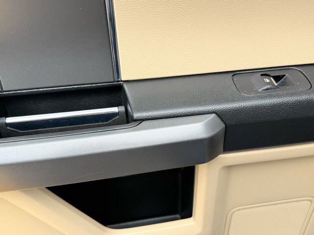 Used 2016 Ford F150 XLT w/ Equipment Group 302A Luxury image 25